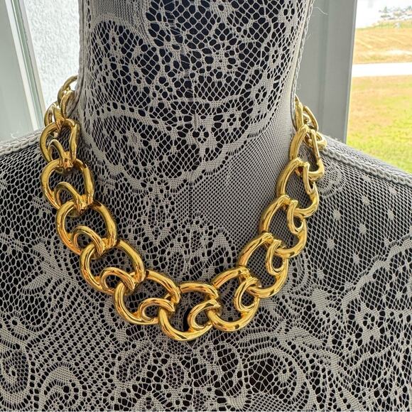 Vintage Jewelry - Vintage chunky Gold Chain Necklace